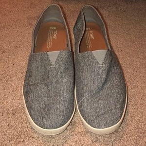 Toms Canvas Shoes